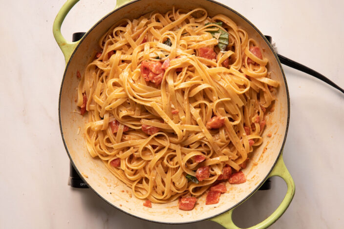 Easy Creamy Tomato Bacon Pasta Bessie Bakes